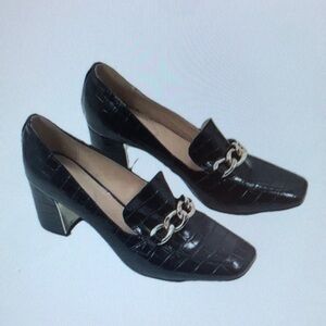 Elegant Black Croc-Embossed Heels